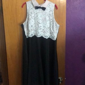 Eloquii dress with collar, bow, and lace detail